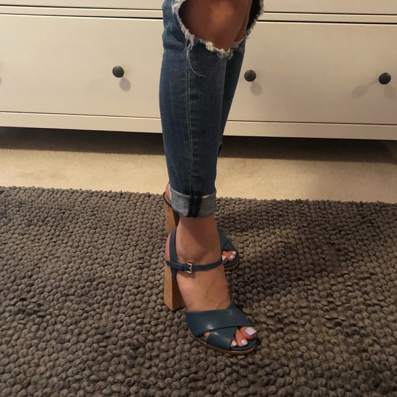 Michael Kors Alexia Platform Leather Chambray Heel - Picture 4 of 8